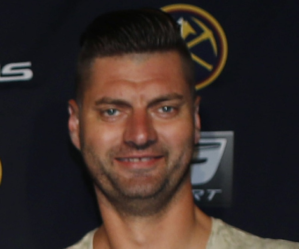 Strahinja je prema mlađem bratu imao posebne metode torture!