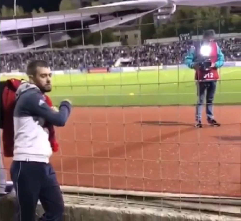 Albanac sišao sa tribine i sve zaprepastio potezom - Posle reakcije lepotice smejao mu se ceo stadion (VIDEO)