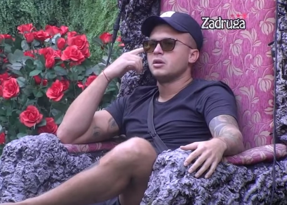 Nakon raskida sa Šopićevom, Stefan obelodanio šta majka traži od njega (FOTO)