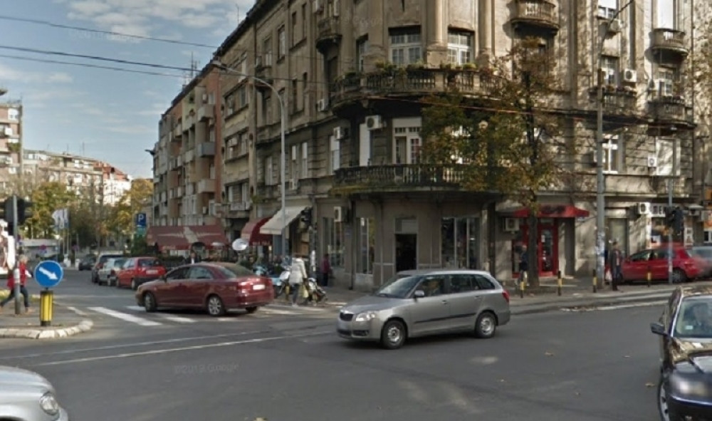 Slobodan nasred pešačkog oborio Jelicu, pa par sekundi kasnije učinio nečovečnu stvar!