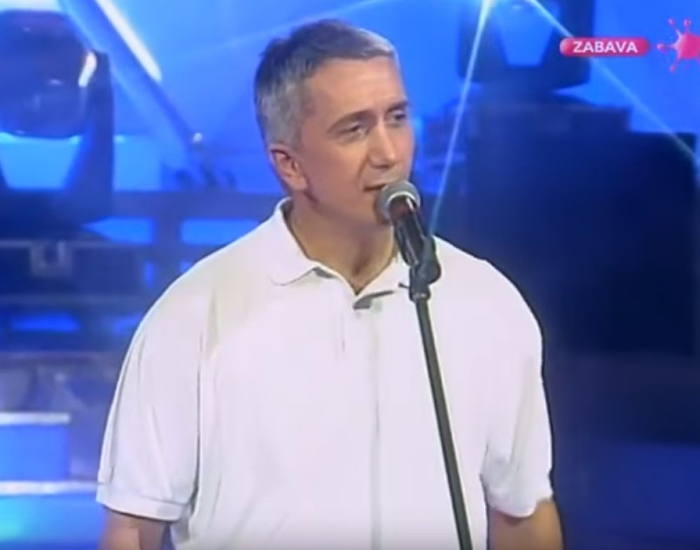 Obožavali ste ovog pevača, a on je bio zaljubljen u koleginicu! Njegova poslednja noć krije jezive detalje! (FOTO)