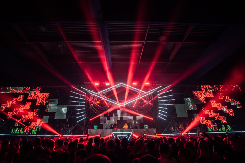 Zvezda moćne ADID ekipe YokoO i berlinska techno senzacija VTSS stižu na No Sleep Festival!