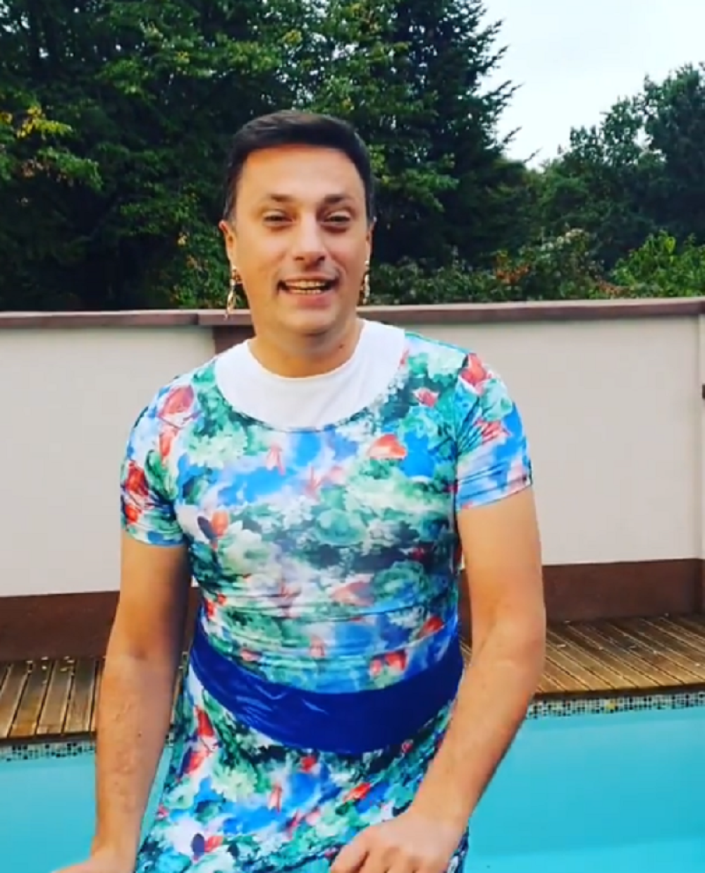 Andrija MIlošević objavio urnebesan snimak na temu koronavirusa: Praktično pokazao kako oterati goste! (VIDEO)