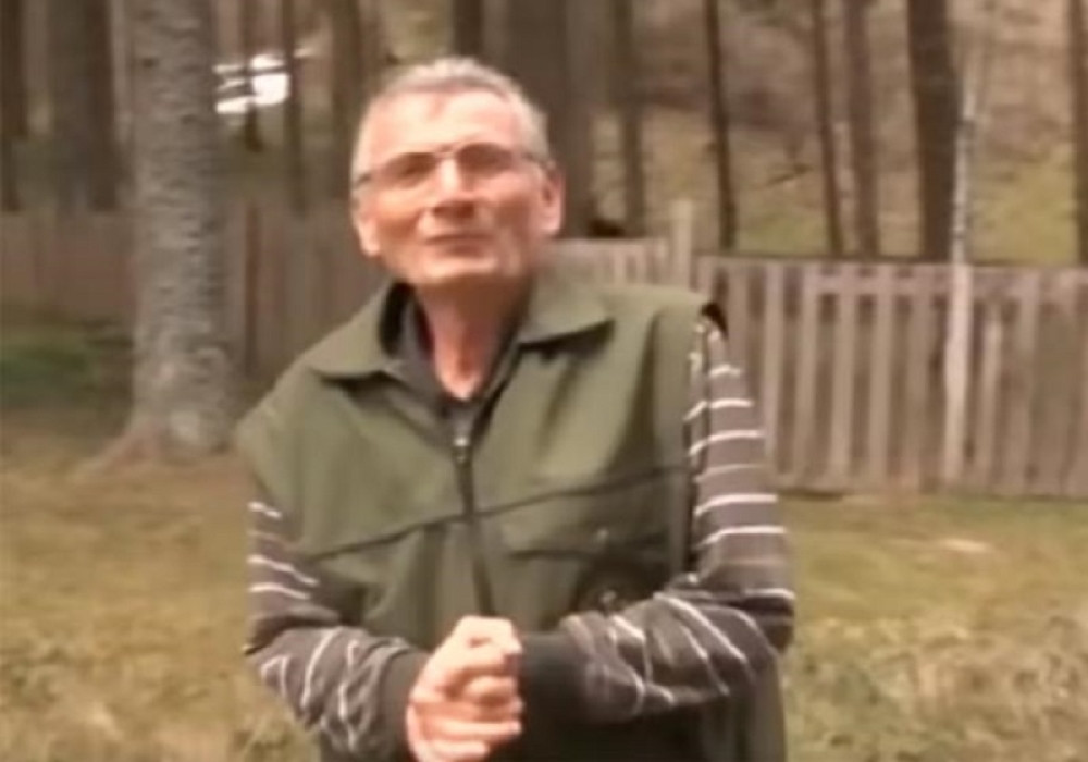 Doktori hteli da mu vade bubreg, a onda je otišao na planinu i tamo se dogodilo čudo! Sad je otkrio lek za opaku bolest! (VIDEO)
