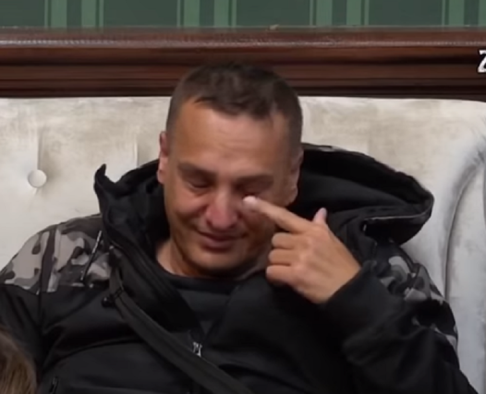 Gagi mirno spava u Zaduzi, a ni ne sluti šta mu se dešava napolju! Prava drama...