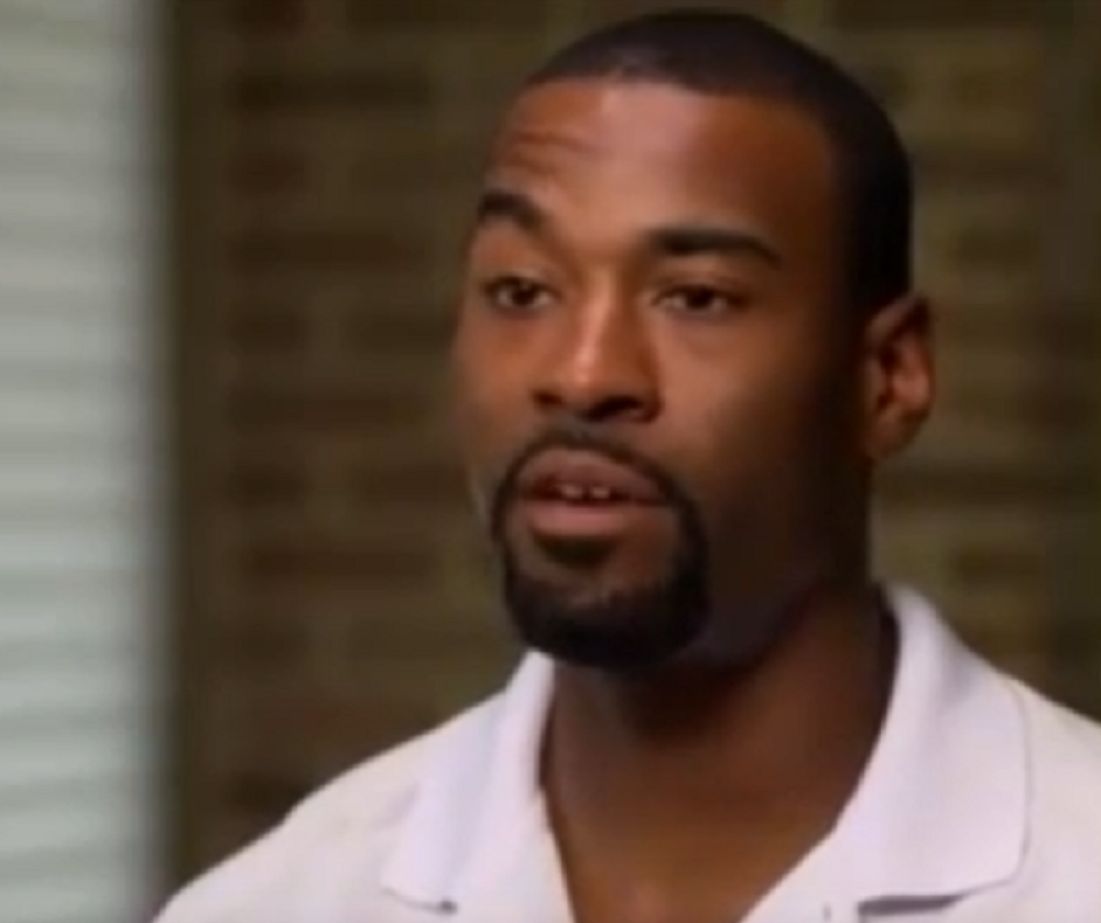 Igrač američkog fudbala priznao da je posle utakmica konzumirao marihuanu!