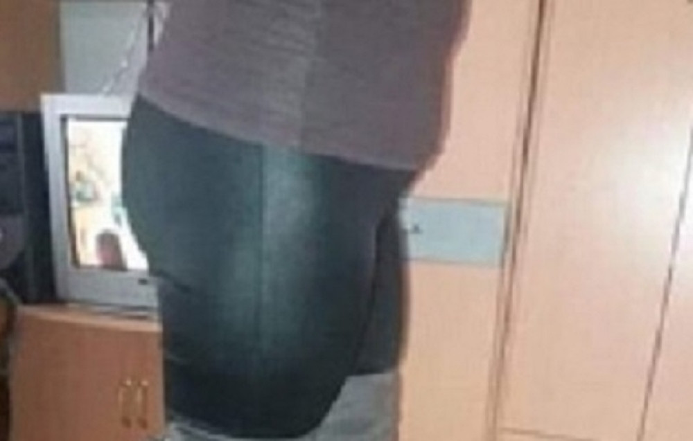 Htela je da proda čizme preko interneta, a sad joj se smeje ceo region: Donji deo slike otkriva BLAM ŽIVOTA! (FOTO)