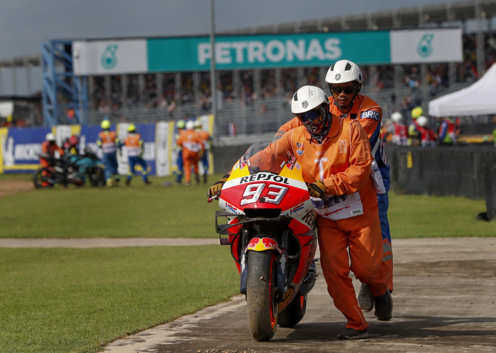 Markes izleteo sa staze na Tajlandu, pol pozicija za Kvartararu (FOTO/VIDEO)