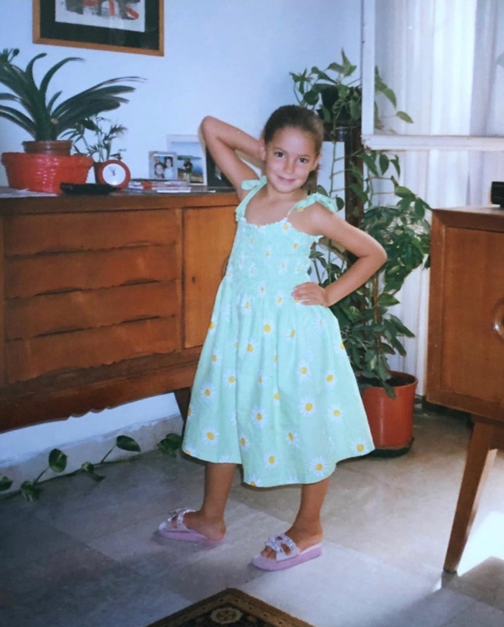 Danas je jedna od najpopularnijih pevačica, bila je u vezi sa poznatim sportistom, a njen stil svi kopiraju (FOTO)