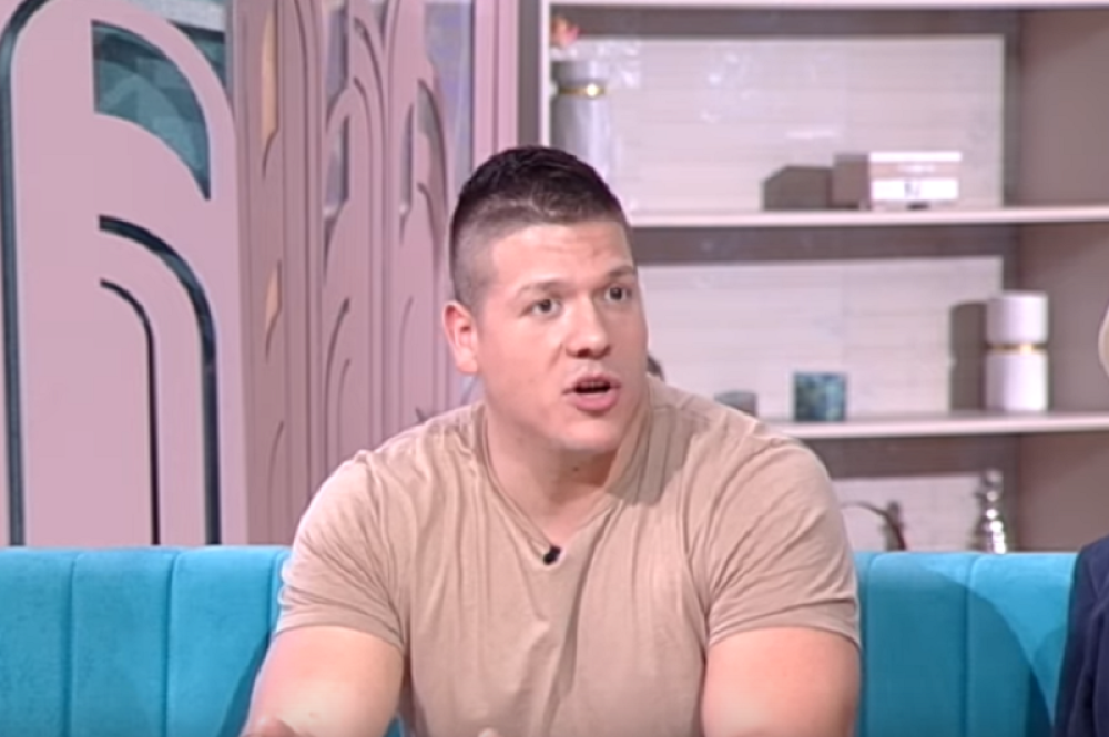 Sloba Radanović doživeo nezgodu: Pevač pokazao kako mu izgleda ruka i uznemirio sve! (FOTO)