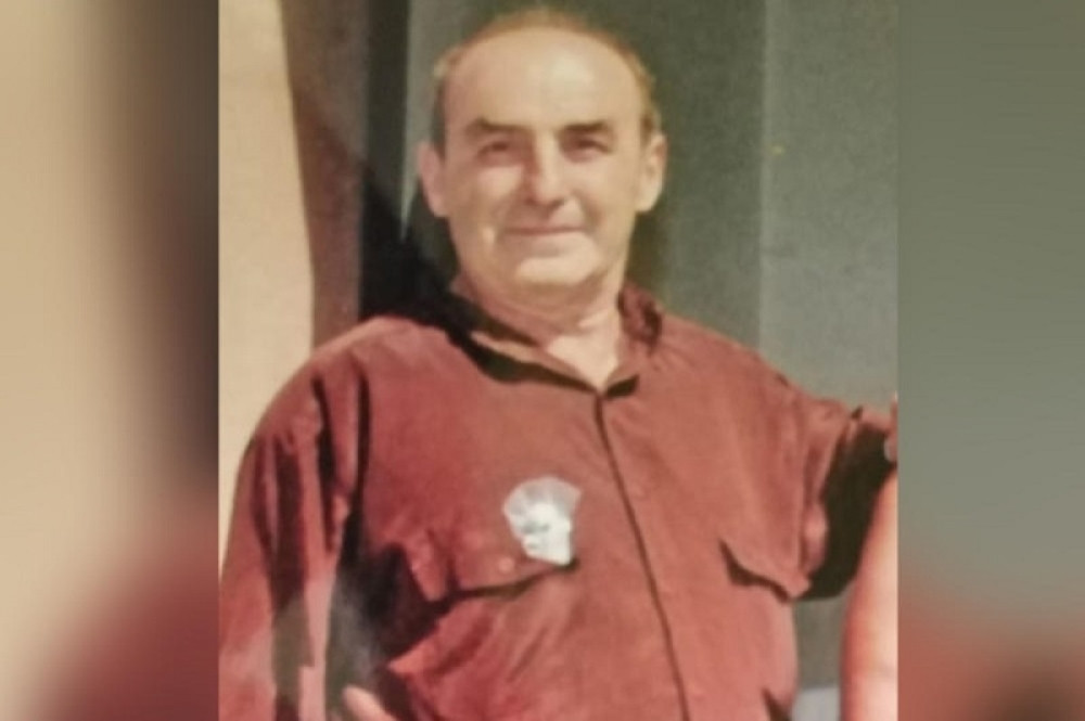 Ako prepoznate ovog čoveka, odmah pozovite policiju! (FOTO)