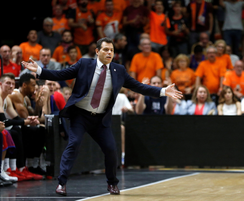 Itudis poludeo na tajm-autu:"Izgledate kao njihove k*čke!" (VIDEO)