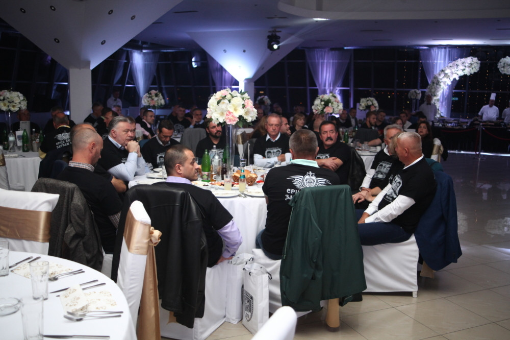 SRCE HEROJA ZAUVEK KUCA!