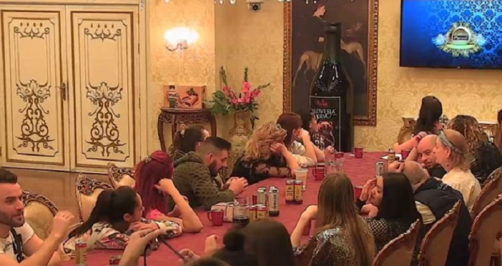 REM se oglasio posle oralnog zadovoljavanja! Evo šta će biti sa Parovima!