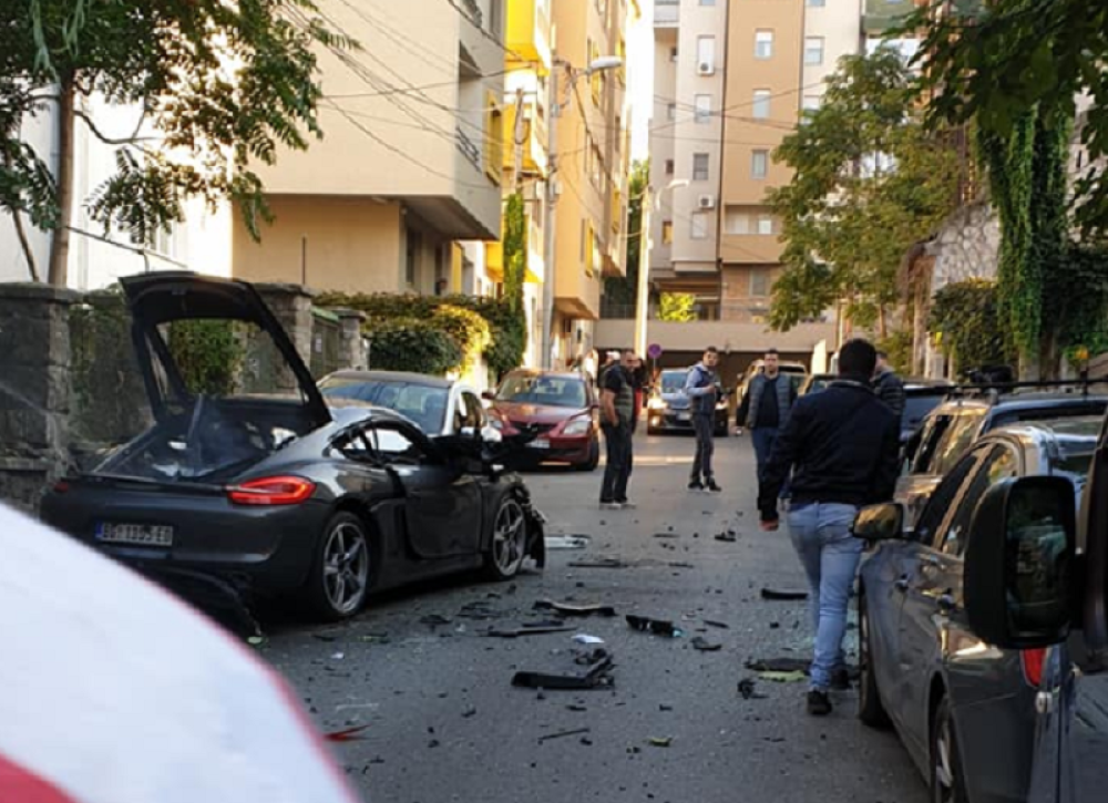 Bačena bomba na porše u centru Beograda!