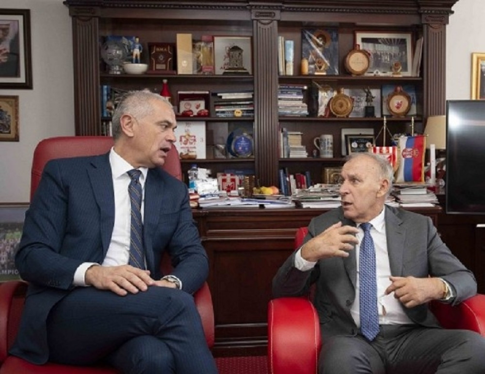 Novo "pojačanje" Zvezde dočekali lično Džajić i Terzić! (FOTO)