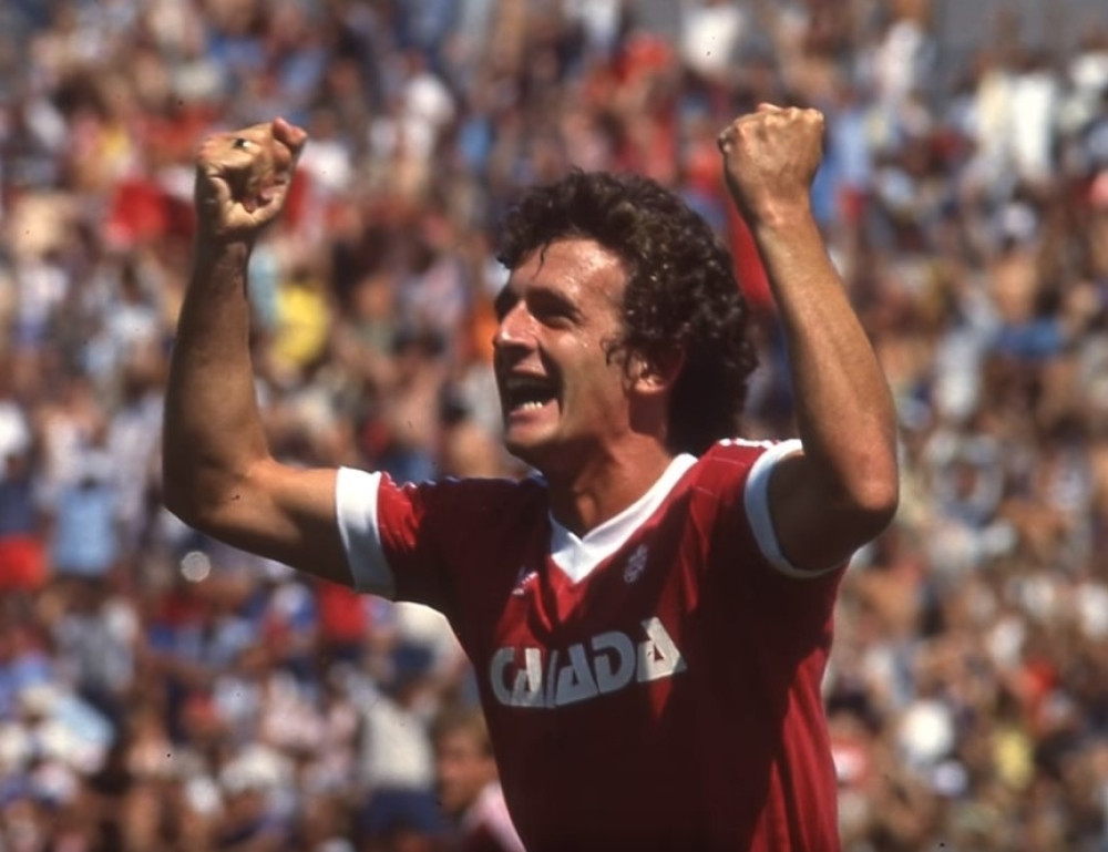 Slavni fudbaler NESTAO, cela nacija u strahu! Živeo u parku, nije mogao bez svojih demona, kokain ga uništio! (VIDEO)