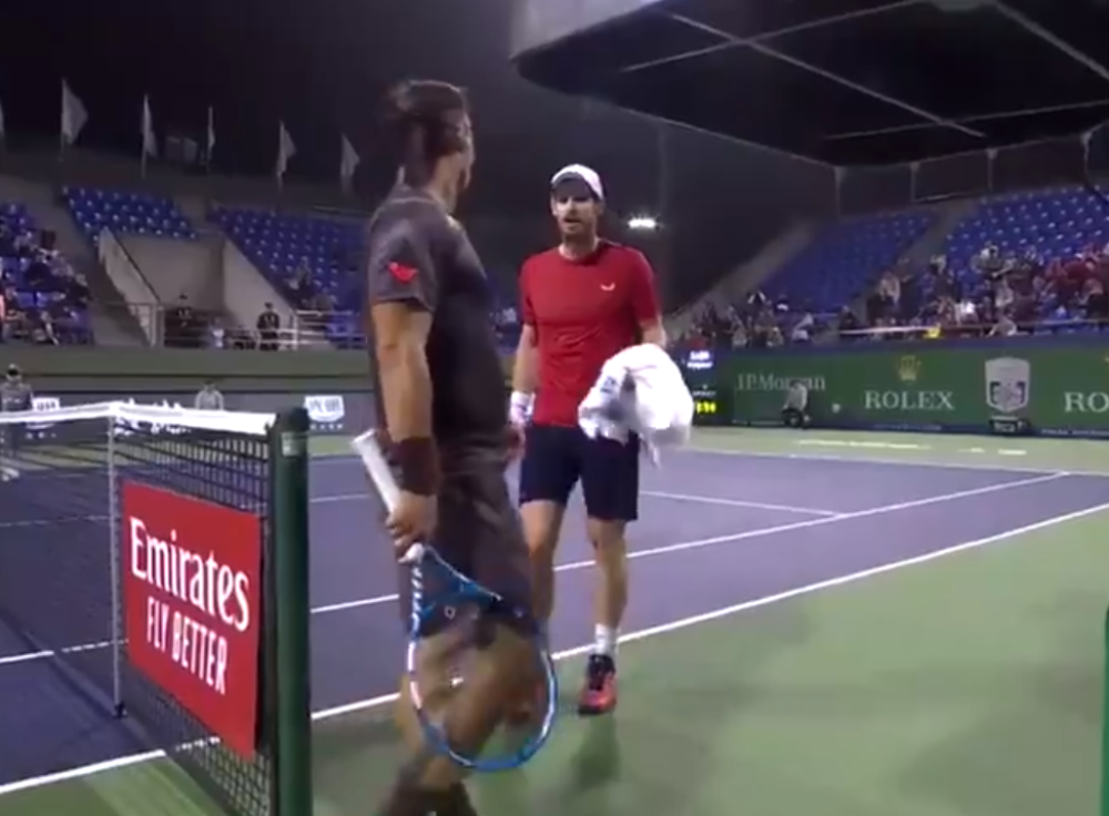 Marej i Fonjini u klinču, Endi mu poručio da umukne, a Italijan ga sačekao na mreži! (VIDEO)