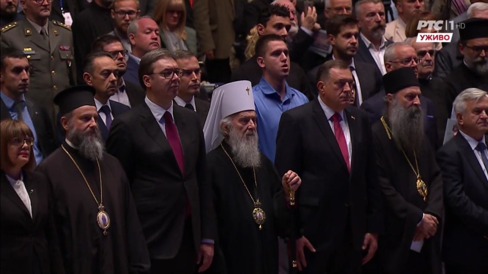 "Nisam želeo da laž bude večna": Stao za govornicu i zagrmeo, a onda se prolomio aplauz!