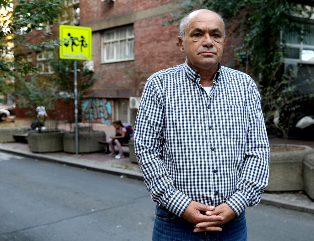 Raskrinkani nastavnici koji "operišu" po školama! Direktorka uletela u zbornicu vičući: Zapamtiće on mene za sva vremena!