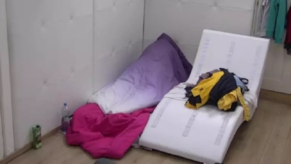 Vreliju akciju u rijalitiju niste videli! Potpuno zaboravili na kamere! (VIDEO 18+)