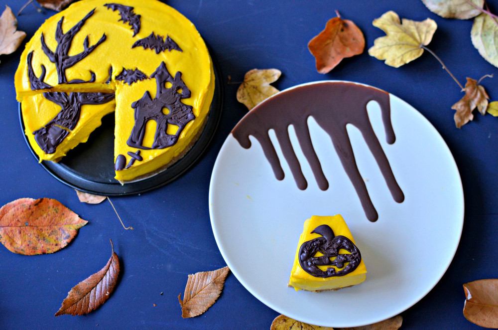 Plazma torta sa ukrasima za Noć veštica! Jednostavna i lagana, lako se sprema!