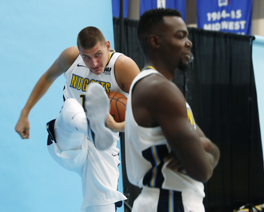 Čekao je Pol Milsap da se osveti Jokiću, to je uradio na nezaboravan način, njegov poklon će vas dovesti do suza (VIDEO)