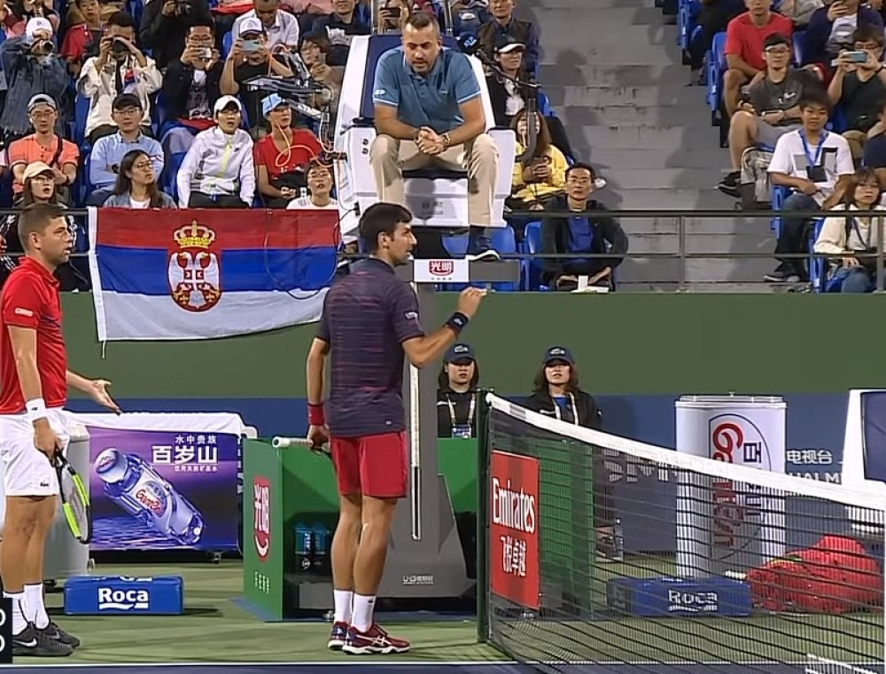 Nije mogao da istrpi nepravdu, okrenuo se ka Mareju i žestoko mu odbrusio: "Nemoj više da mi se obraćaš"