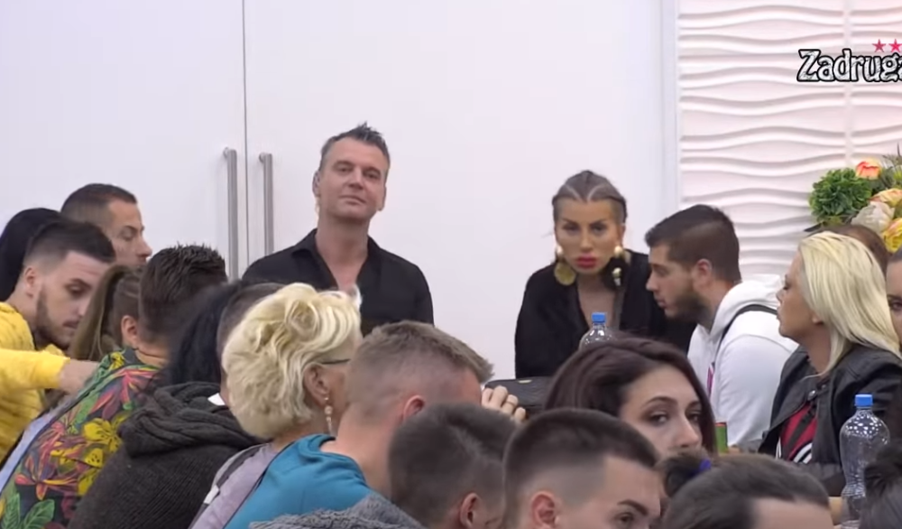 Milan Milošević pred svima pustio njen porno snimak sa jednim biznismenom! (VIDEO)