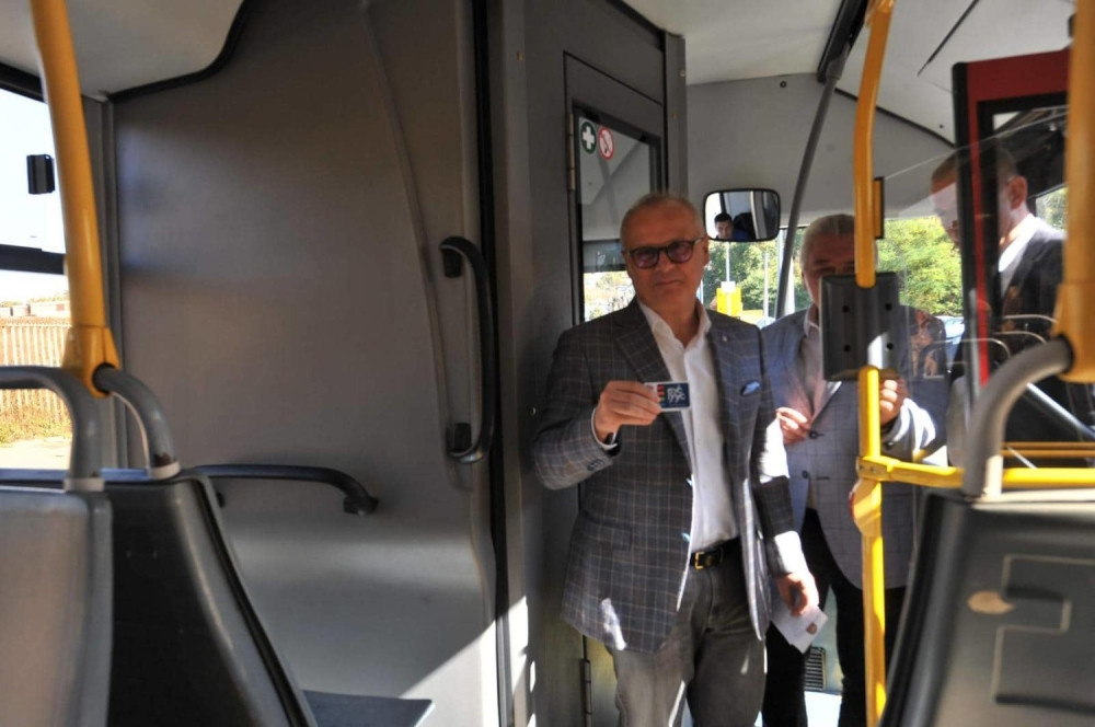 Pustio u saobraćaj novu liniju koja povezuje dva naselja u Beogradu! (FOTO)