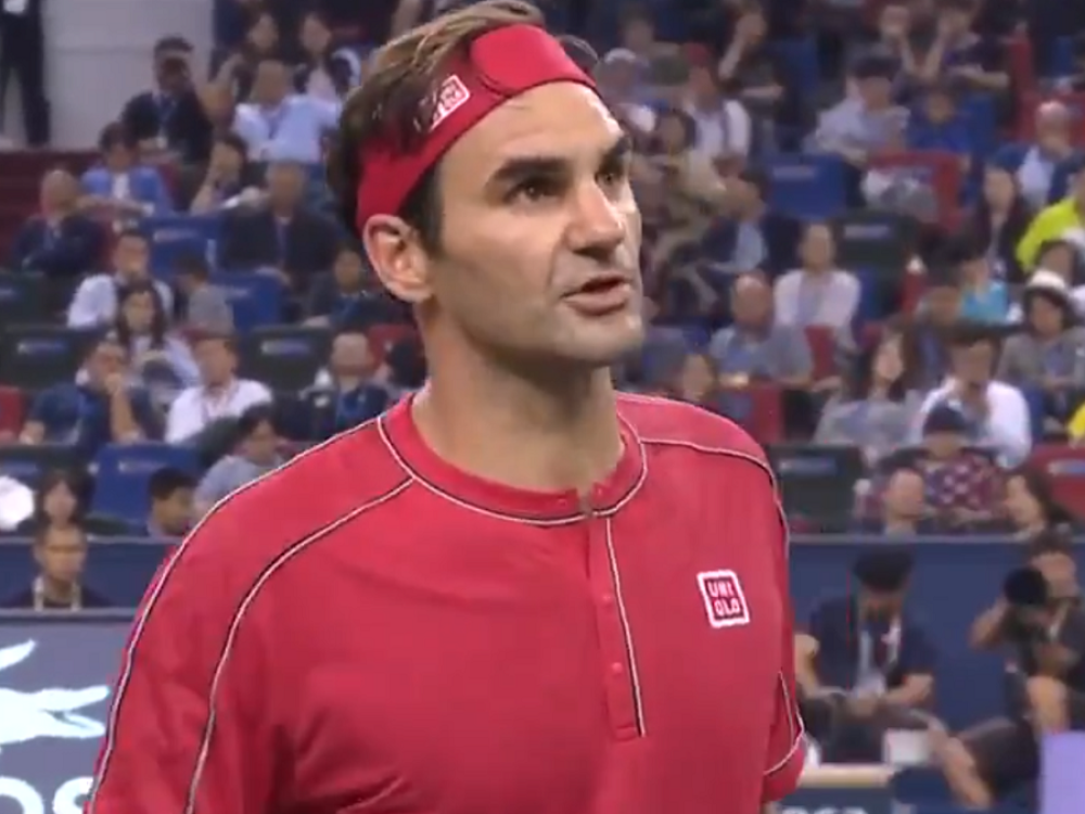 Sudija mu oduzeo poen, Švajcarac se razbesneo, usledio haos na terenu i surova eliminacija! (VIDEO)