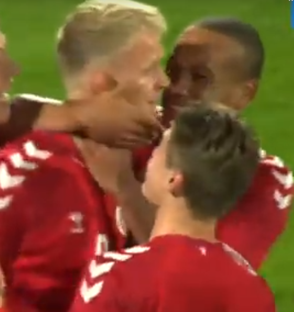 Spektakularnim udarcem svojoj reprezentaciji doneo pobedu! (VIDEO)