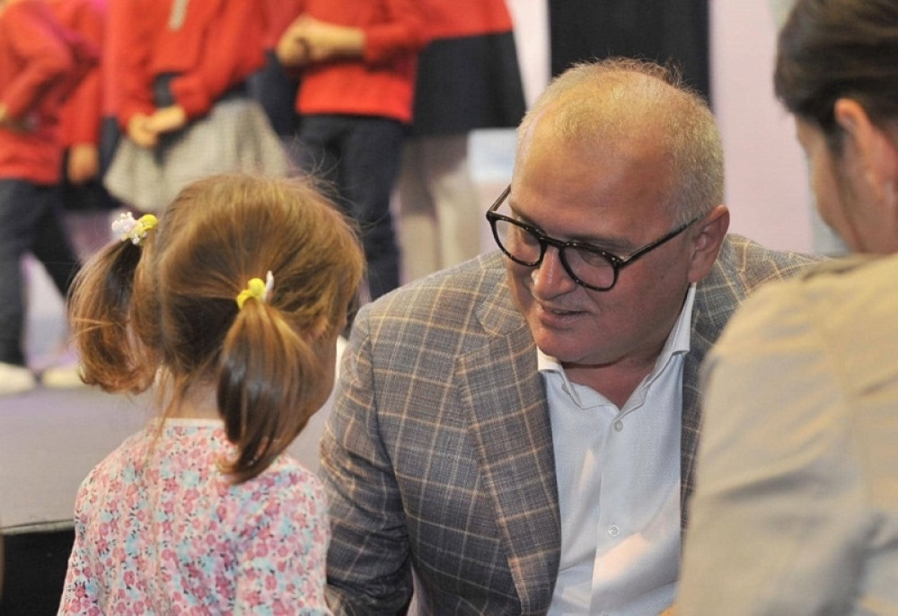 Vesić otvorio Dečiji sajam (FOTO)