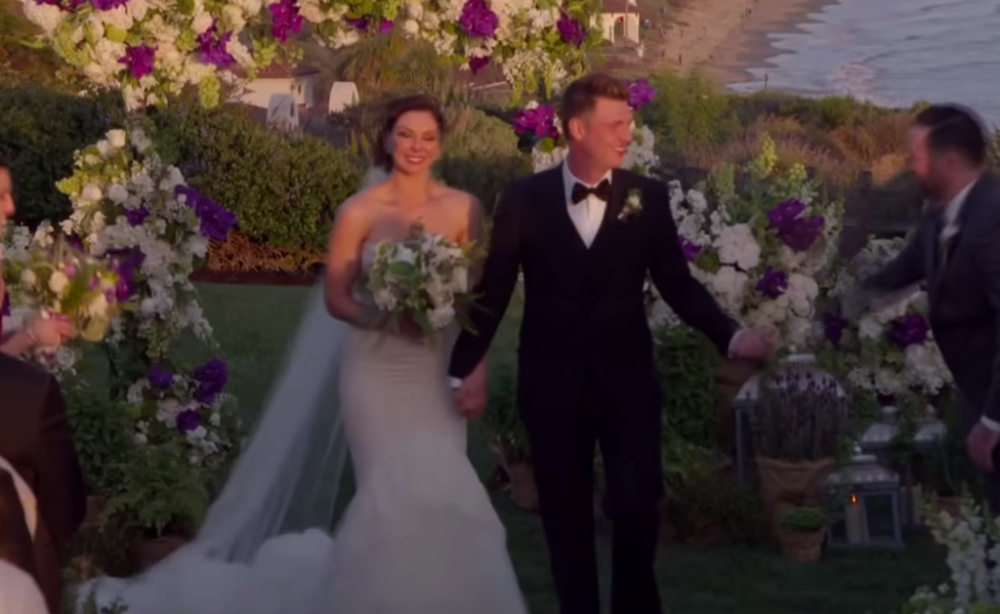 Poznati pevač postao tata! Supruga mu podarila ćerku, odabrali jedinstveno ime za bebu! (FOTO)