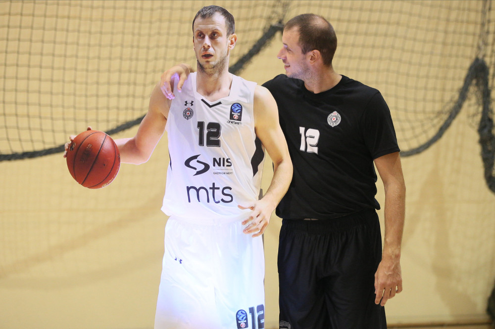 Legenda rešila da potpiše novi ugovor