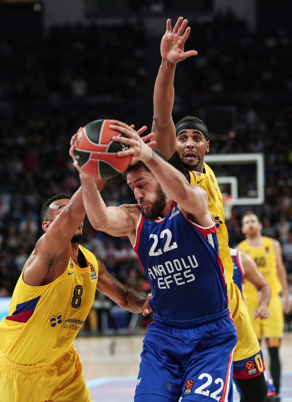 Sjajna rola našeg reprezentativca, Efes i dalje bez poraza!