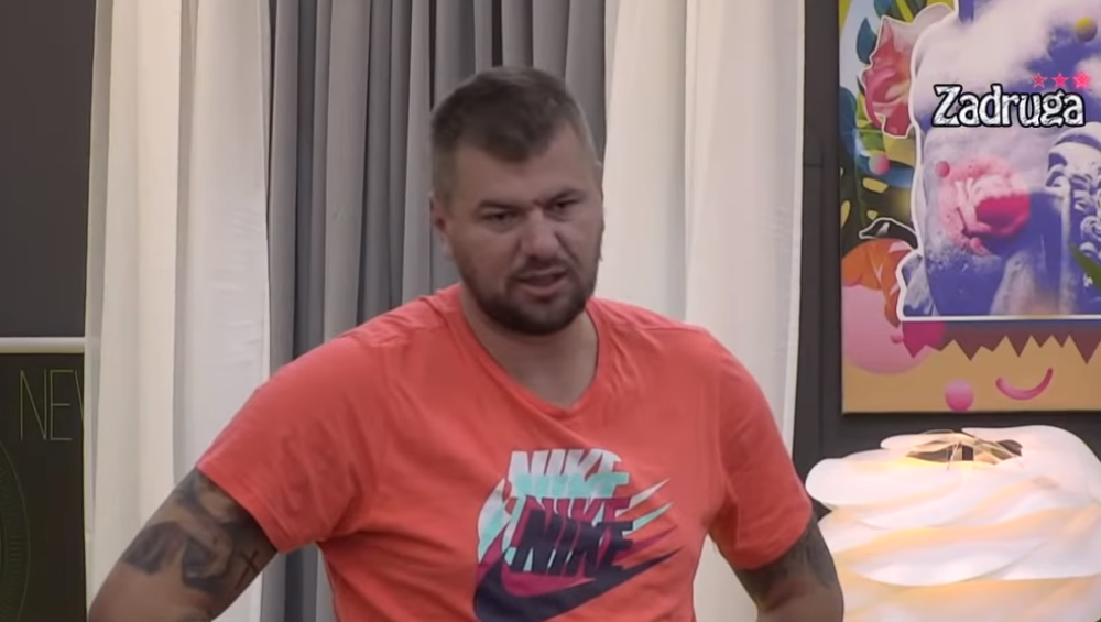 Janjuš izgubio kuću na kocki! Ušao u Zadrugu da mu žena i dete ne ostanu na ulici!