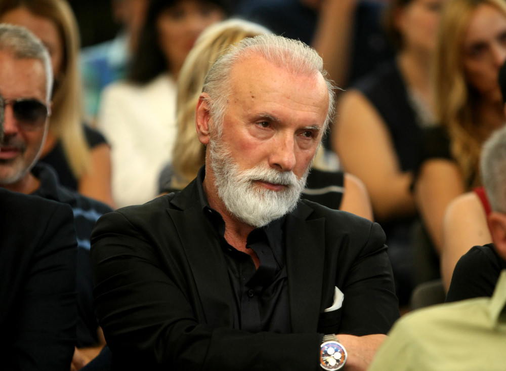 Dino Merlin se ne stidi svoje prošlosti: Evo koji težak fižički posao je radio pre nego što je postao popularan!