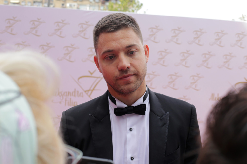 Stefan Živojinović odlučio da se povuče sa estradne scene: "Molim vas da poštujete moju odluku!"