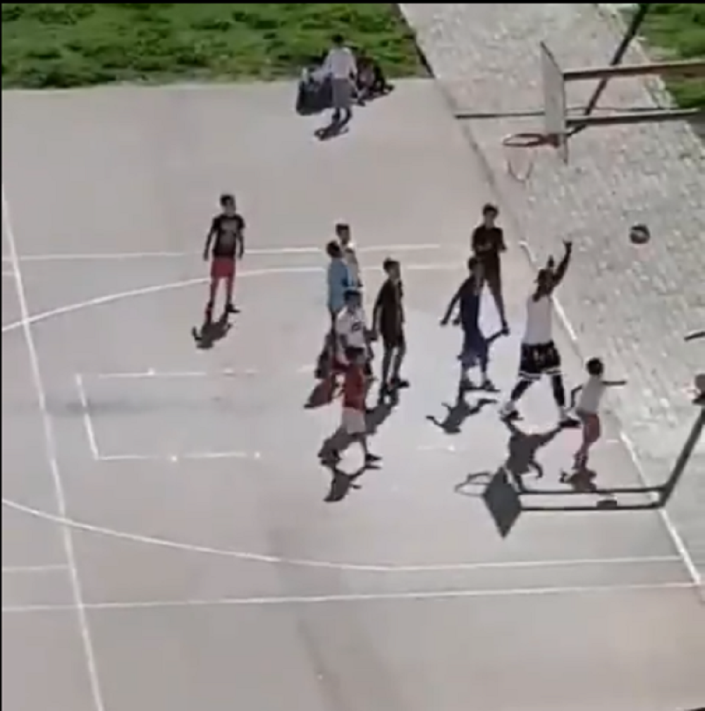 Košarkaš Mornara uradio nešto zbog čega bruji ceo region! Pokazao da je sport samo igra i raznežio sve! (VIDEO)