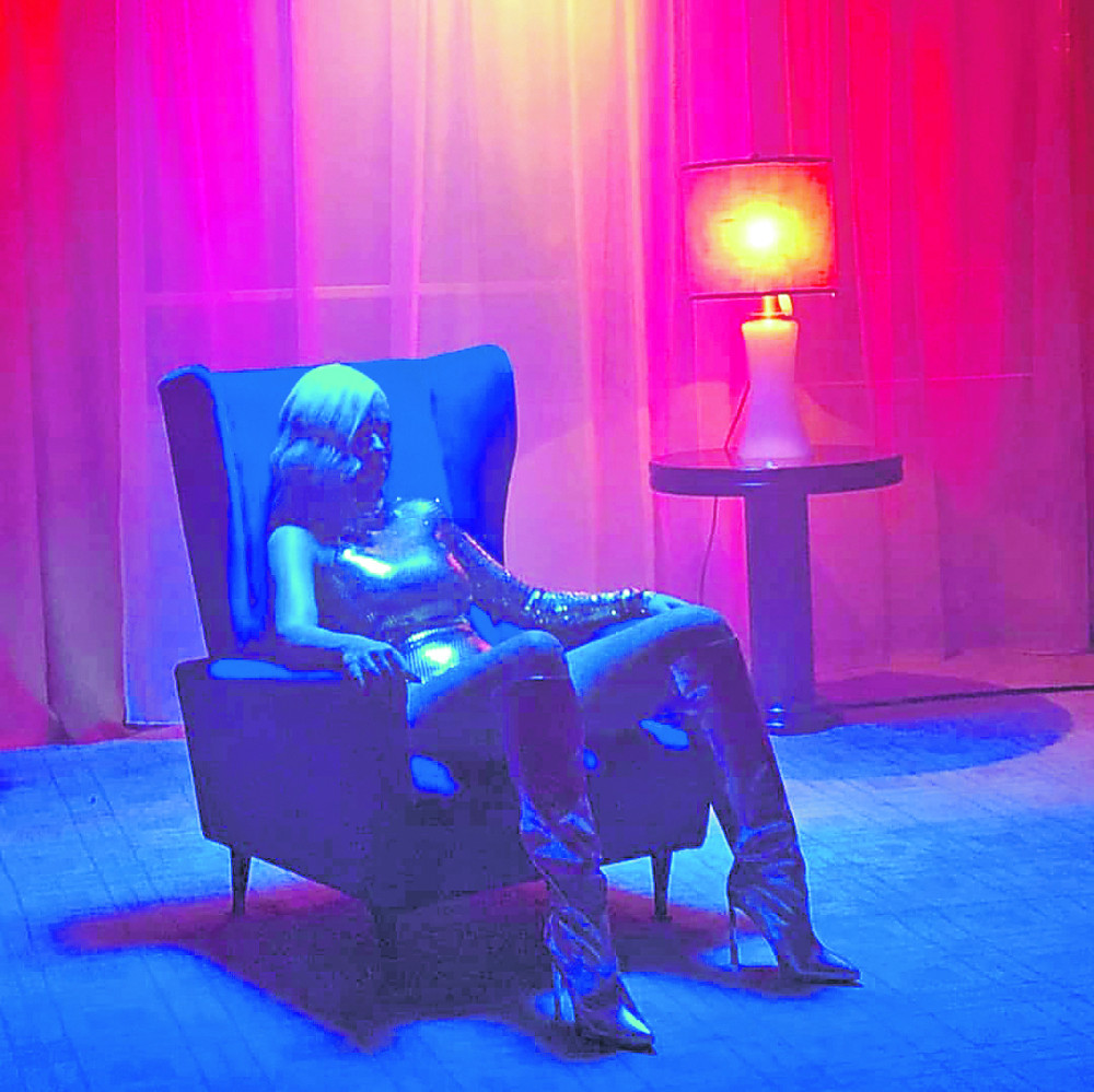 Pevačice udruženim snagama ubile čoveka!