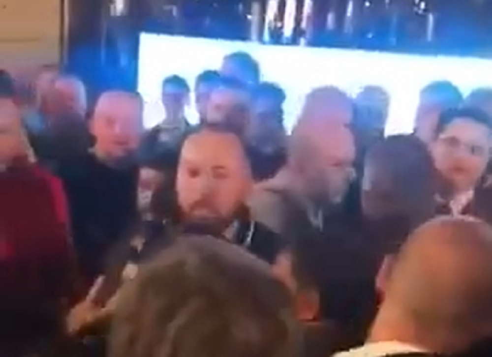 Đilasove pristalice udarile bez milosti! (VIDEO)