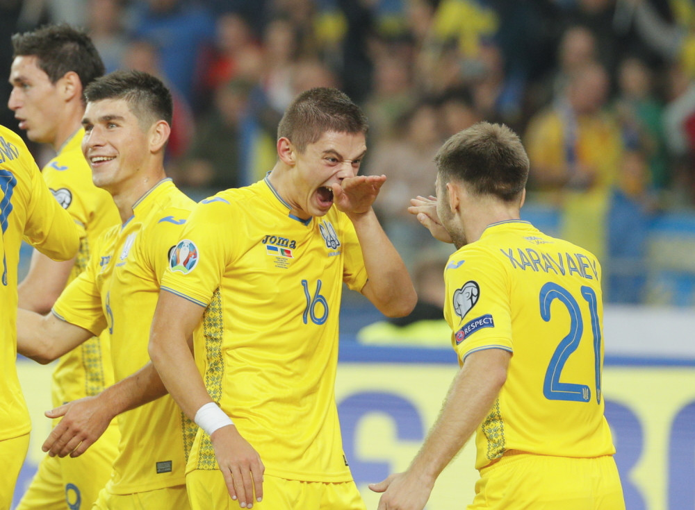 Neverovatnu Ukrajinu nije omeo igrač manje i penal! Pobedom se plasirala na Euro i dala nadu Srbiji! (VIDEO)