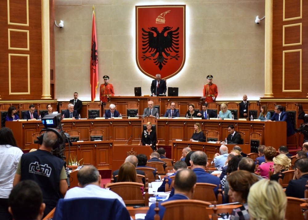 Oduzeti im pasoši, čeka se prva nedelja decembra, u Prištini zavladao strah!