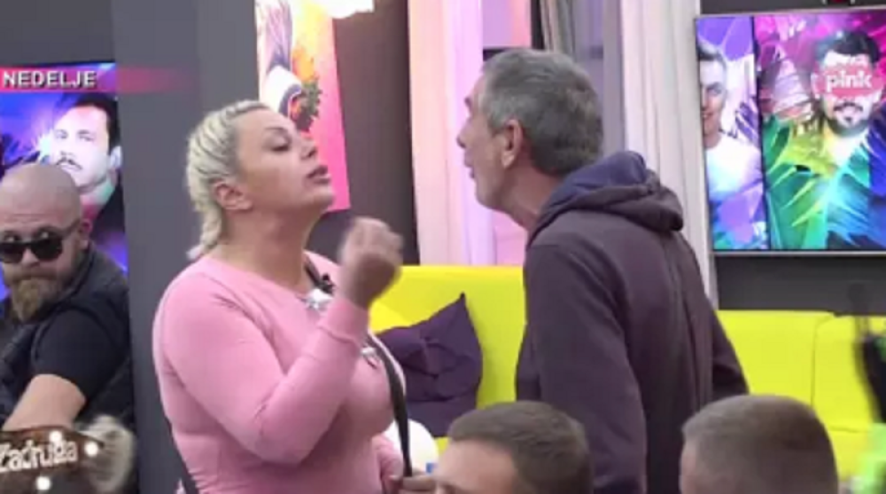 Marija Kulić skočila na Lepog Miću! Obezbeđenje hitno reagovalo!