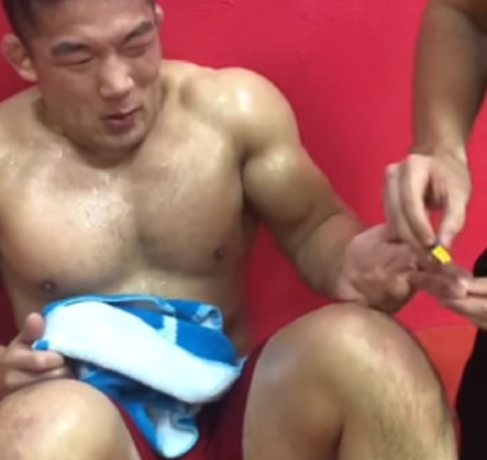 Hrvat izazvao nevericu - U oktagonu zver, a plaši se ove sitnice (VIDEO)