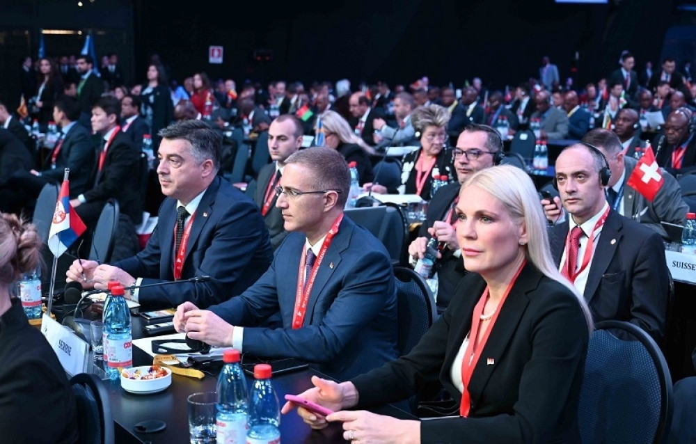 Pružamo punu podršku ministru unutrašnjih poslova Nebojši Stefanoviću u ovoj istrajnoj borbi i velikoj diplomatskoj pobedi!