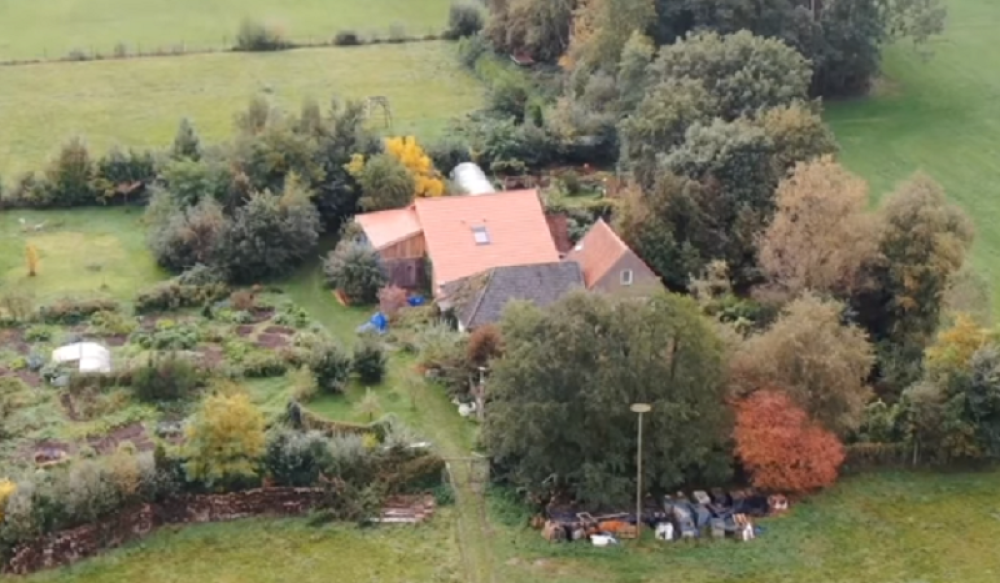 Pobegao iz kuće užasa posle devet godina, kada se našao u civilizaciji samo je buncao, a zbog ovoga su ga svi gledali čudno!