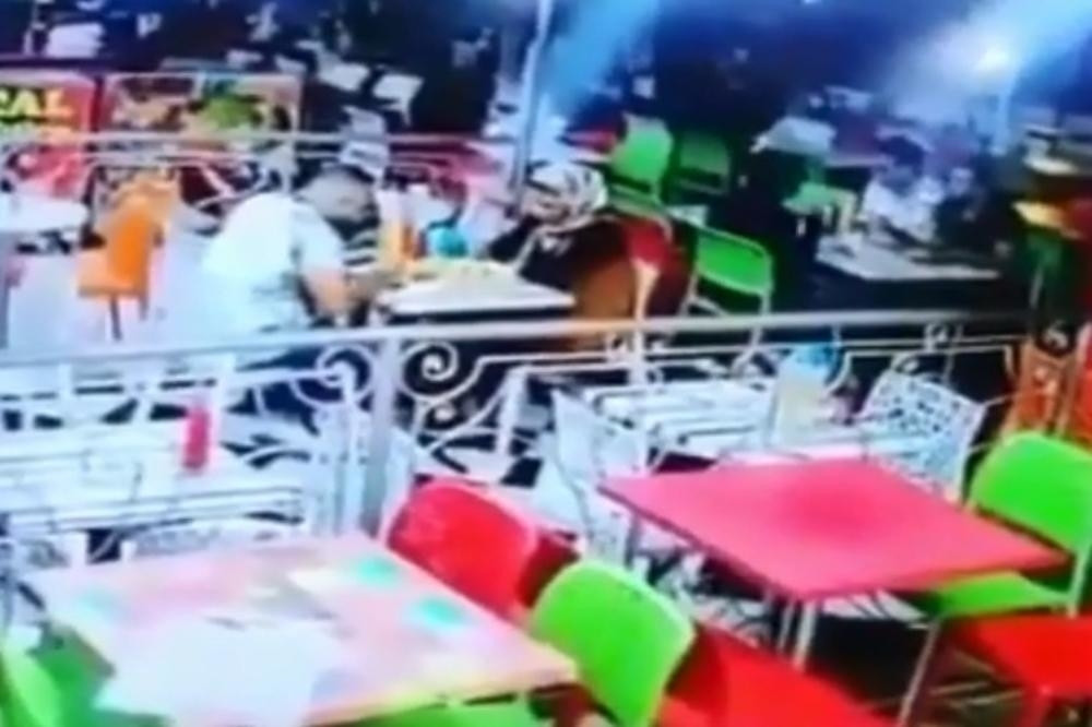 U sledećem trenutku svi su odleteli u vazduh, kada se slegla prašina ostao je horor! (UZNEMIRAVAJUĆI VIDEO)