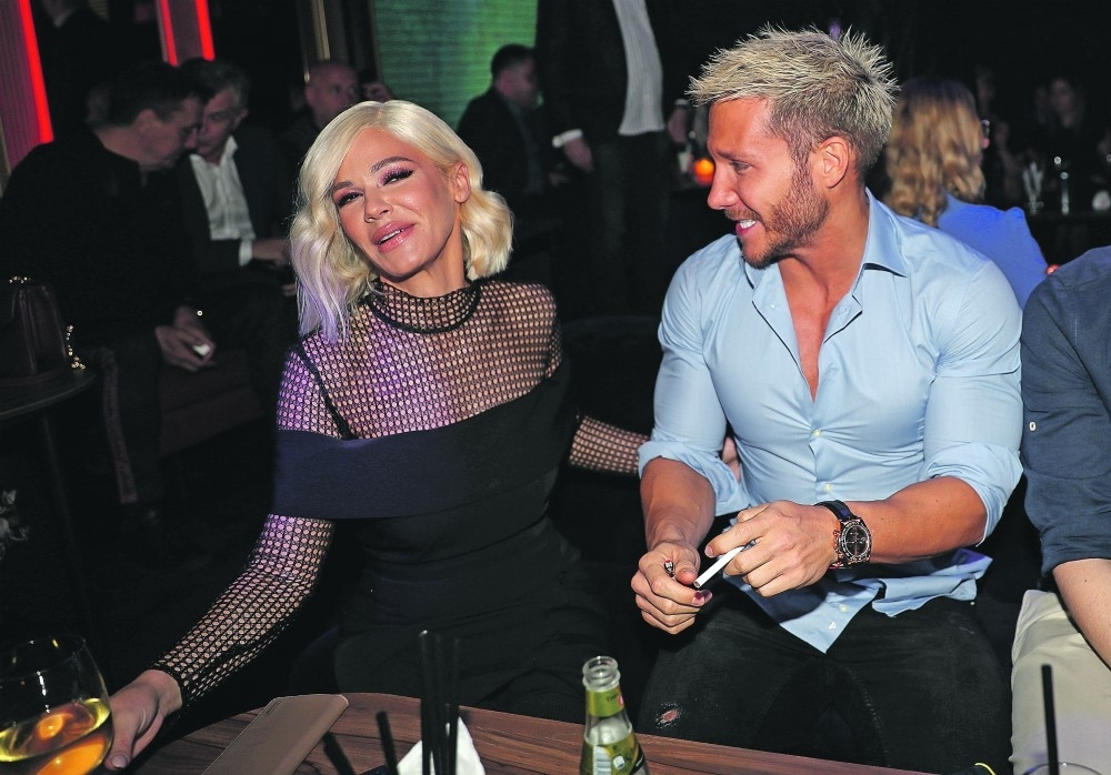 Pogledajte ko je sve bio na 12. rođendanu Alo! novina i šta su nam poželeli! (VIDEO)